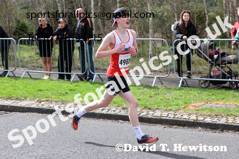 Senior Mens relay, 2026 Elswick Harriers Good Friday Road Relays and Young Athletes, Newburn,  Newcastle upon Tyne. Photo: David T. Hewitson/Sports for All Pics